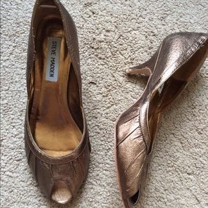 Peep-toe bronze heels